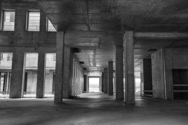 bitmemiş bir konut kompleksi