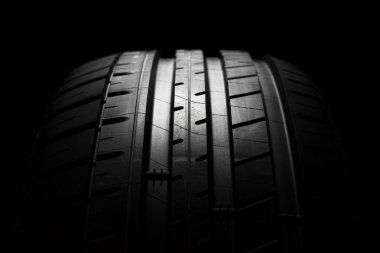 yeni bir araba modeli lastik, yakın, ayrıntı