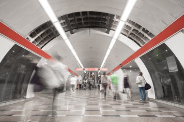 Metro İstasyonu iç