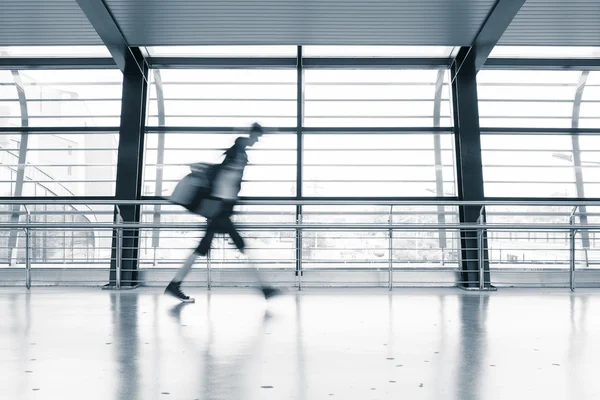 Innenraum der U-Bahn-Station — Stockfoto