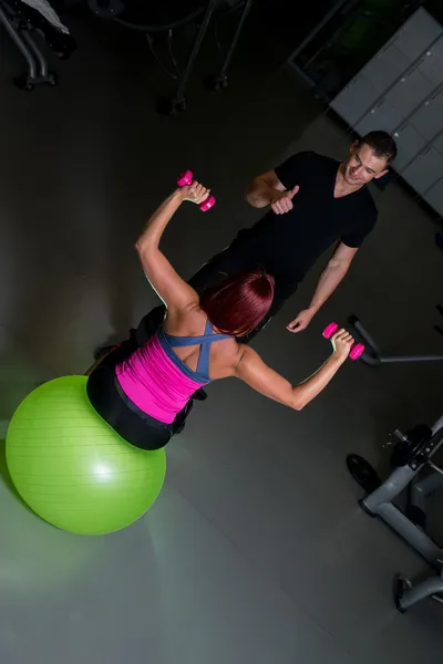 Personal trainer hold thumb up — Stock Photo, Image