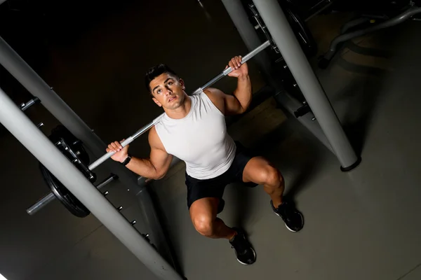 Barbell knäböj — Stockfoto