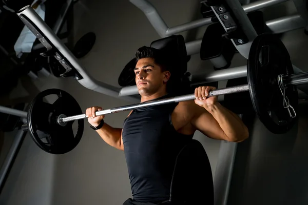 Weightlifter on Bench press — Stock Photo, Image