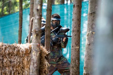 paintball oyuncu çalışan