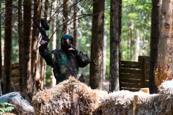 onun oyunu Paintball oyuncu kaybetti