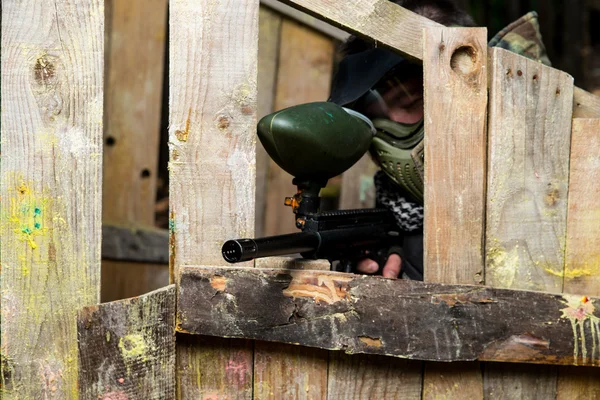 Francotirador apuntando pistola —  Fotos de Stock