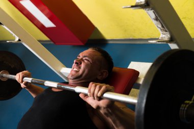 Bench press egzersiz