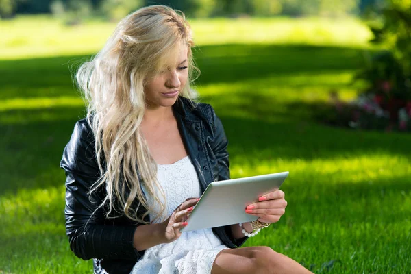 The World At Her Fingertips - Connectivity — Stock Photo, Image