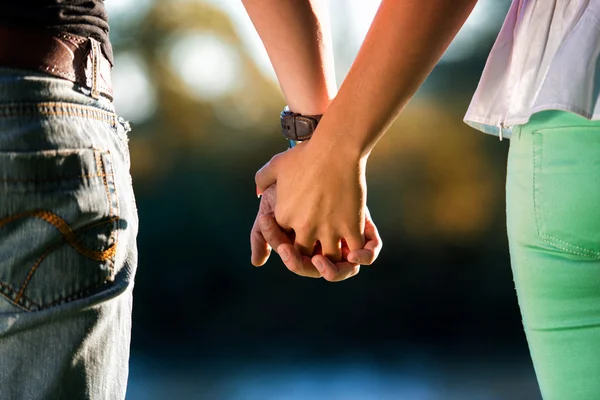 Holding Hands — Stock Photo, Image