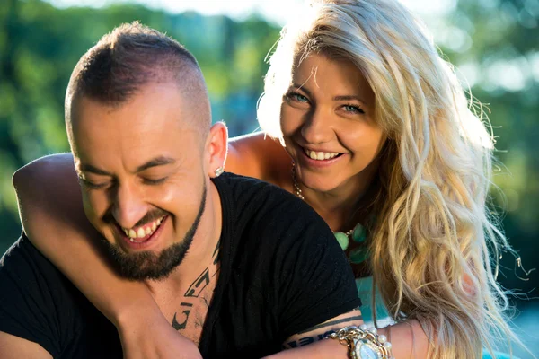 Pareja feliz — Foto de Stock