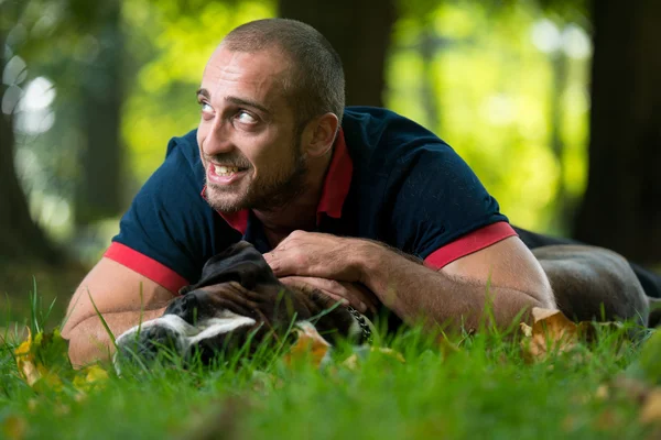 Amor filhote de cachorro — Fotografia de Stock