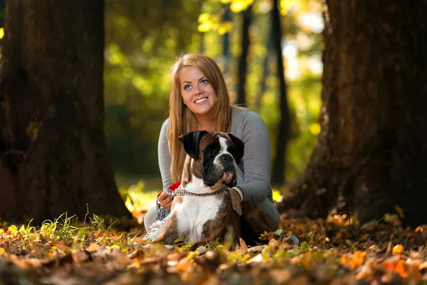 Women And Dog Outdoor — Stock Photo, Image