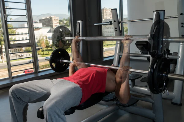 Showing How To Bench Press — Stock Photo, Image