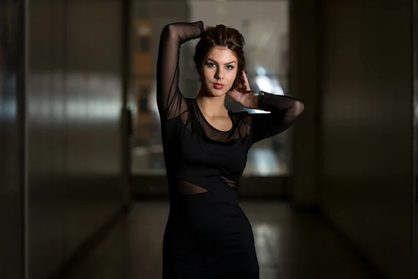 Model In Black Dress With Chiffon Long Sleeve — Stock Photo, Image