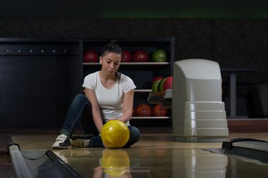 sorun bowling salonunda bowling
