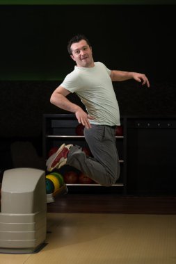 kendinden geçmiş adam kazanmak hakkında mutlu