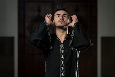 mütevazı Müslüman dua