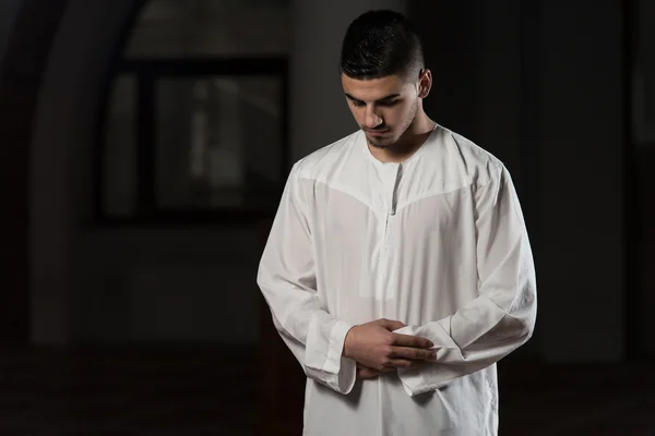 Young Muslim Man Praying — Stock Photo, Image