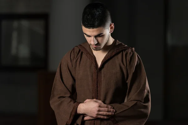 Muslim Man Praying In An Open Mosque — Stok Foto