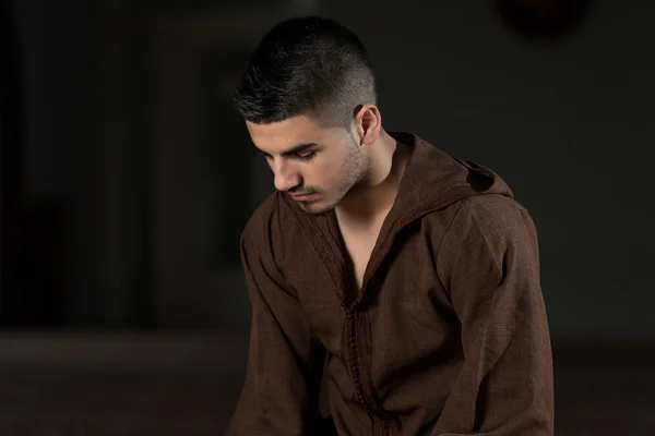 Muslim Praying In Mosque — Stock Photo, Image