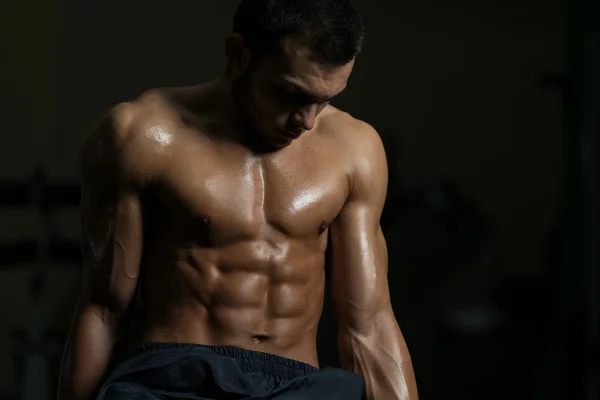 Portrait Of A Physically Fit Young Man — Stock Photo, Image