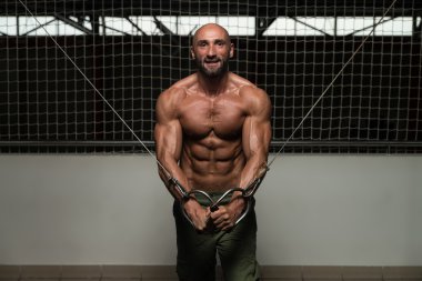 kablo crossover göğüs egzersiz