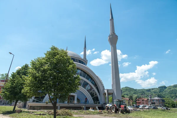 Vali recep yaziciodlu moskén efter översvämningar naturkatastrof — Stockfoto
