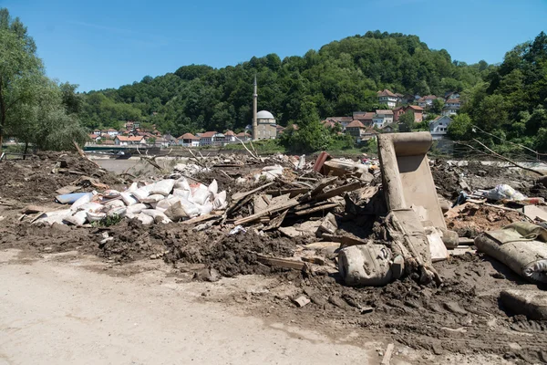 Наводнение в 2014 году Маглай - Босния и Герцеговина — стоковое фото
