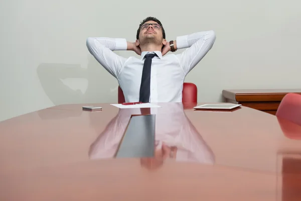 Young Businessman Relaxes — Stock Photo, Image