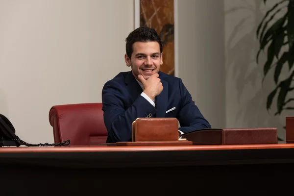 Selbstbewusstes Unternehmer-Porträt — Stockfoto