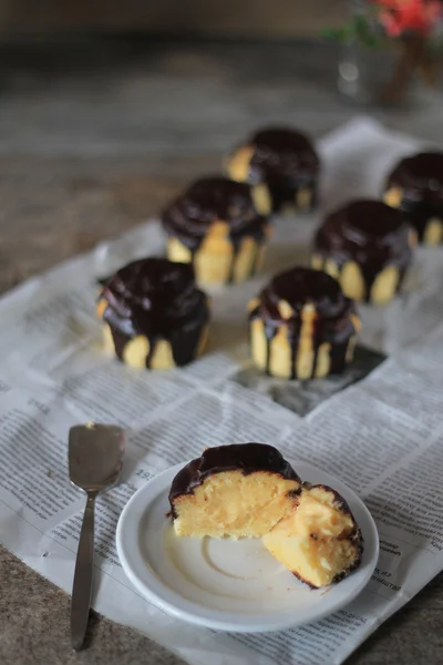 Boston kremalı pasta cupcake