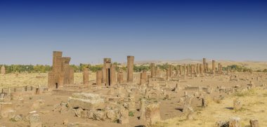 Selçuklu mezar ahlat Türkiye'de