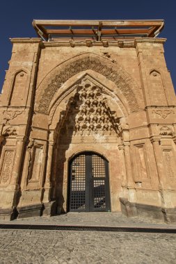 İshak Paşa Sarayı