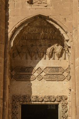 İshak Paşa Sarayı