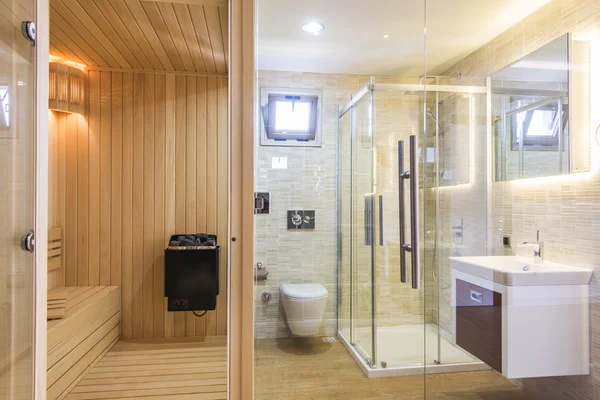 Ampio bagno moderno — Foto Stock