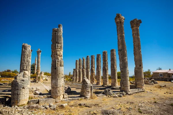 Templo Zeus Diokaesareia Uzuncaburc Cidade Antiga Mersin Turquia — Fotografia de Stock