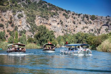 Kaunos Dalyan 'daki kaya kesimli tapınak mezarları - Türkiye (Türkçe adı; kaya mezarları) Antik Dalyan vadisi Kaunos kenti, Türkiye. Kaunos (Latince: Caunus), Anadolu 'da bir şehirdir.