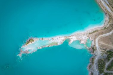 Yatagan mavi gölü, Kuldagi Gölü olarak da bilinir, muhteşem bir renge sahiptir, manzara büyüleyicidir. Ancak, bu göz alıcı turkuaz rengin arkasında çok ciddi bir gerçek var.