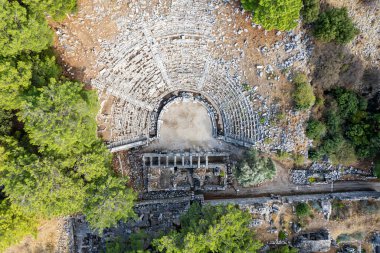 Aydın 'ın Antik Priene ilindeki Athena Polias Tapınağı' nın insansız hava aracı görüntüsü
