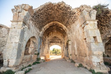 Evdirhan, selcuklu dönemi deve kervanlarının barınma yeri. Termessos antik şehri, çok yakın bir bölge. Antalya / TURKEY