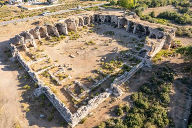 Evdirhan, selcuklu dönemi deve kervanlarının barınma yeri. Termessos antik şehri, çok yakın bir bölge. Antalya / TURKEY