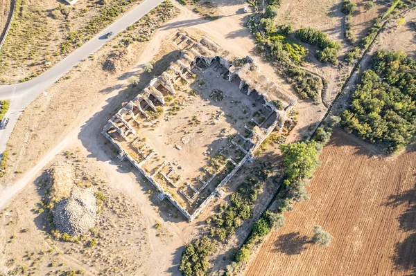 Evdirhan Selcuklu時代のラクダキャラバンの宿泊施設の場所です Termessosアンティーク街 非常に近いの領域 アンタルヤ トルコ — ストック写真