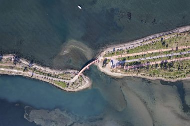 Inciralti Şehir Ormanı 'nın hava manzarası İzmir Türkiye.