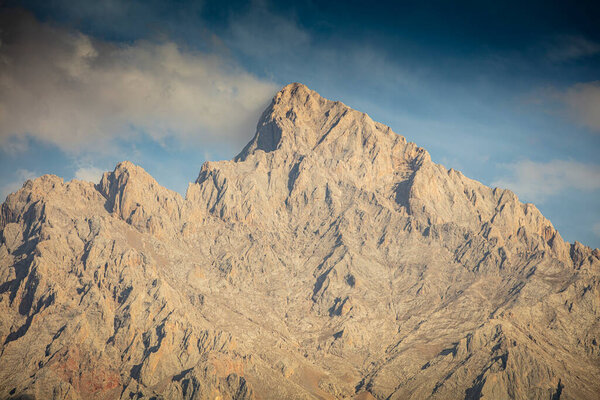 Красивые пейзажи горы Аладаглар, Турция
