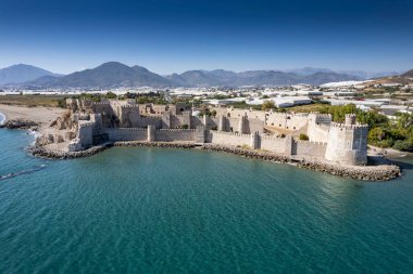 Türkiye 'nin Anamur ilçesindeki Mamure Şatosu panoramik görünümü