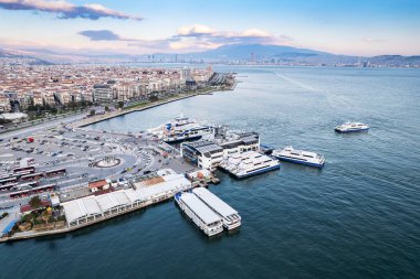 İzmir 'in gündüz İHA' lı havadan çekilmiş fotoğrafı