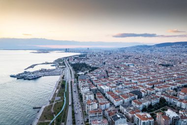 İzmir 'in gündüz İHA' lı havadan çekilmiş fotoğrafı