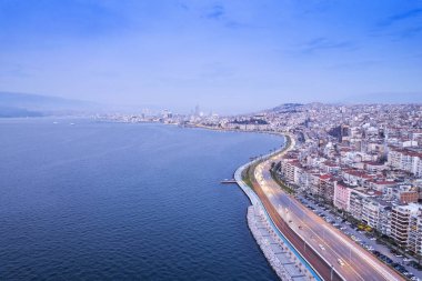 İzmir 'in gündüz İHA' lı havadan çekilmiş fotoğrafı