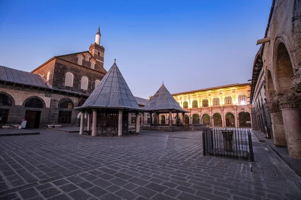 Ulu Cami Diyarbakir Velká Mešita Při Východu Slunce Východní Turecko — Stock fotografie