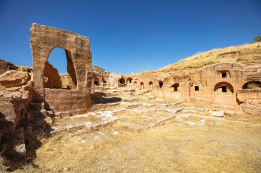 Mardin, Dara Antik Şehir. Mezopotamya. Mardin, Türkiye. Dara Antik Şehir, Mezopotamya 'nın en önemli yerleşimlerinden biri..